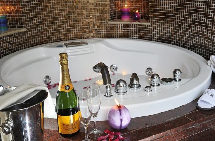 Hoteles con Jacuzzi privado en la habitación Roma