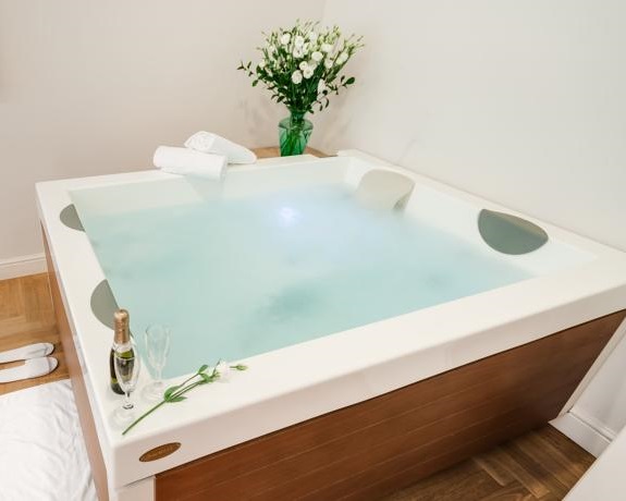 Hoteles con Jacuzzi privado en la habitación Roma