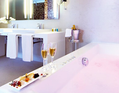 hoteles con jacuzzi en la habitacion malaga