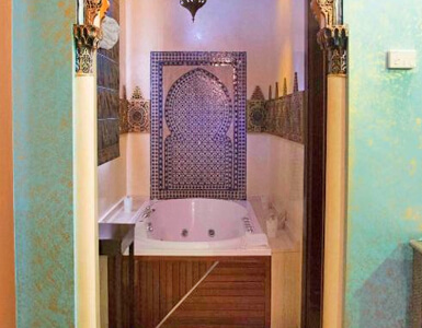 Hotel con Jacuzzi en la habitación en Alhaurín el Grande, Málaga
